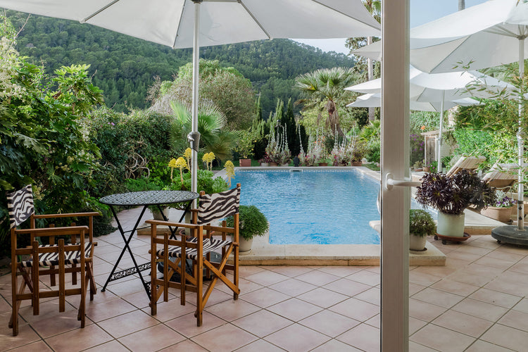 Characterful 4-bedroom townhouse with lovely pool in Andratx