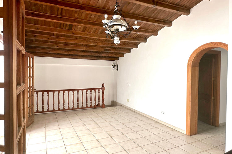 Spacious, restored townhouse dating from 1800, Costitx