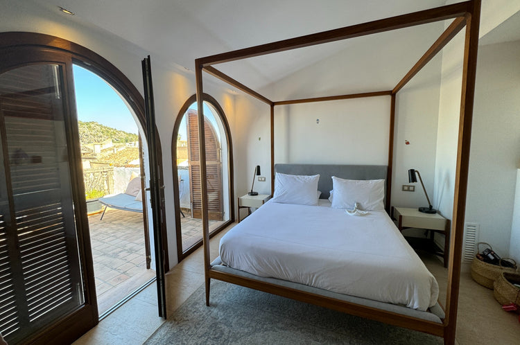 7-Bedroom Haven with Breathtaking Views, Pollença