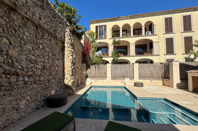 7-Bedroom Haven with Breathtaking Views, Pollença